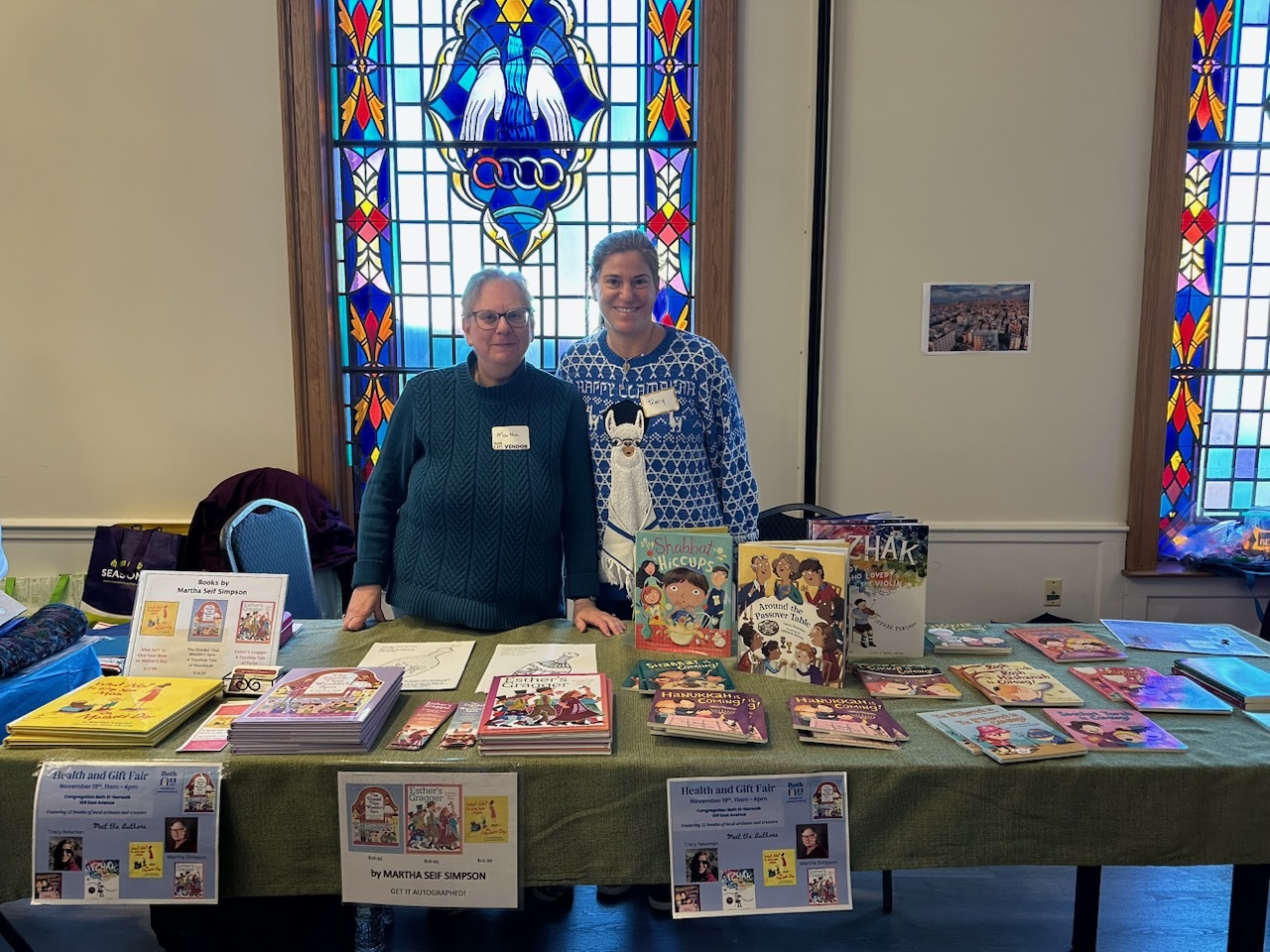 2023-Cong--Beth-El-gift-fair--with-Tracy-Newman.jpg