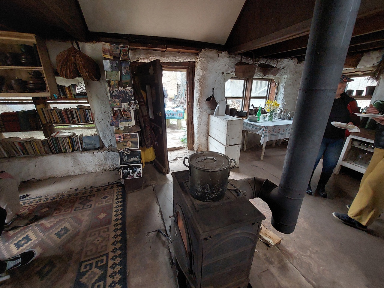 2024-DB-Hay-House-inside-8.jpg