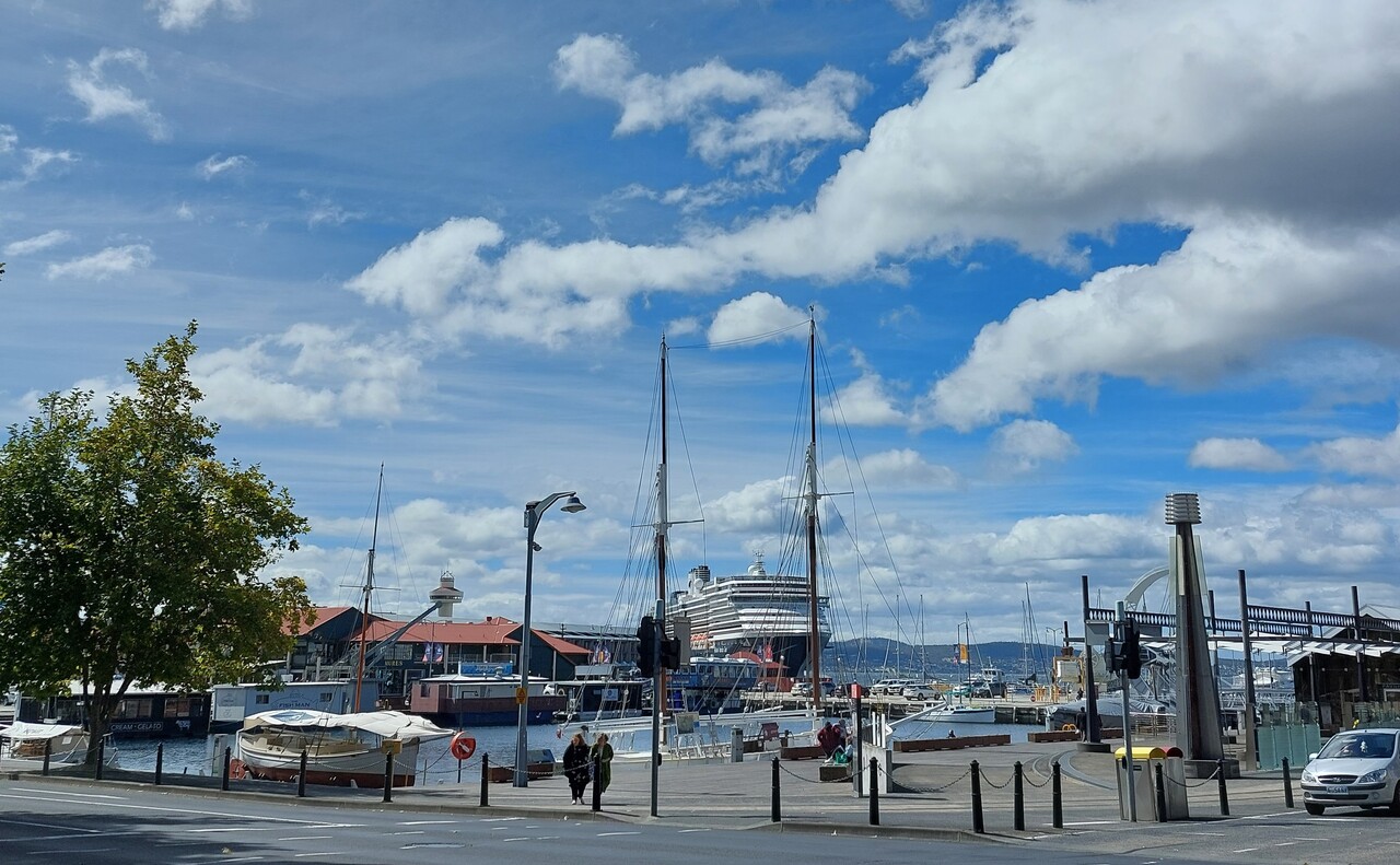 Hobart--morning-walk-7--2-.jpg