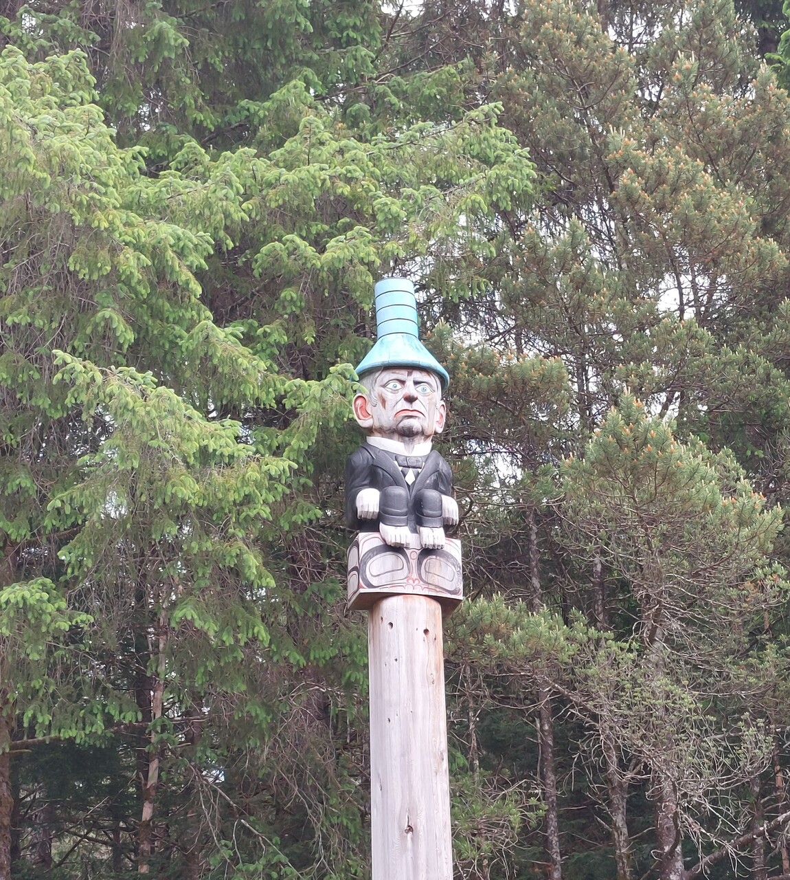 Ketchikan-12---Saxman-Village--Tlingit-totems---Seward-on-top-cropped.jpg