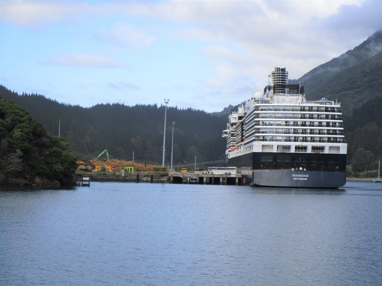 Picton-19-Boat-Ride--Noordam.JPG