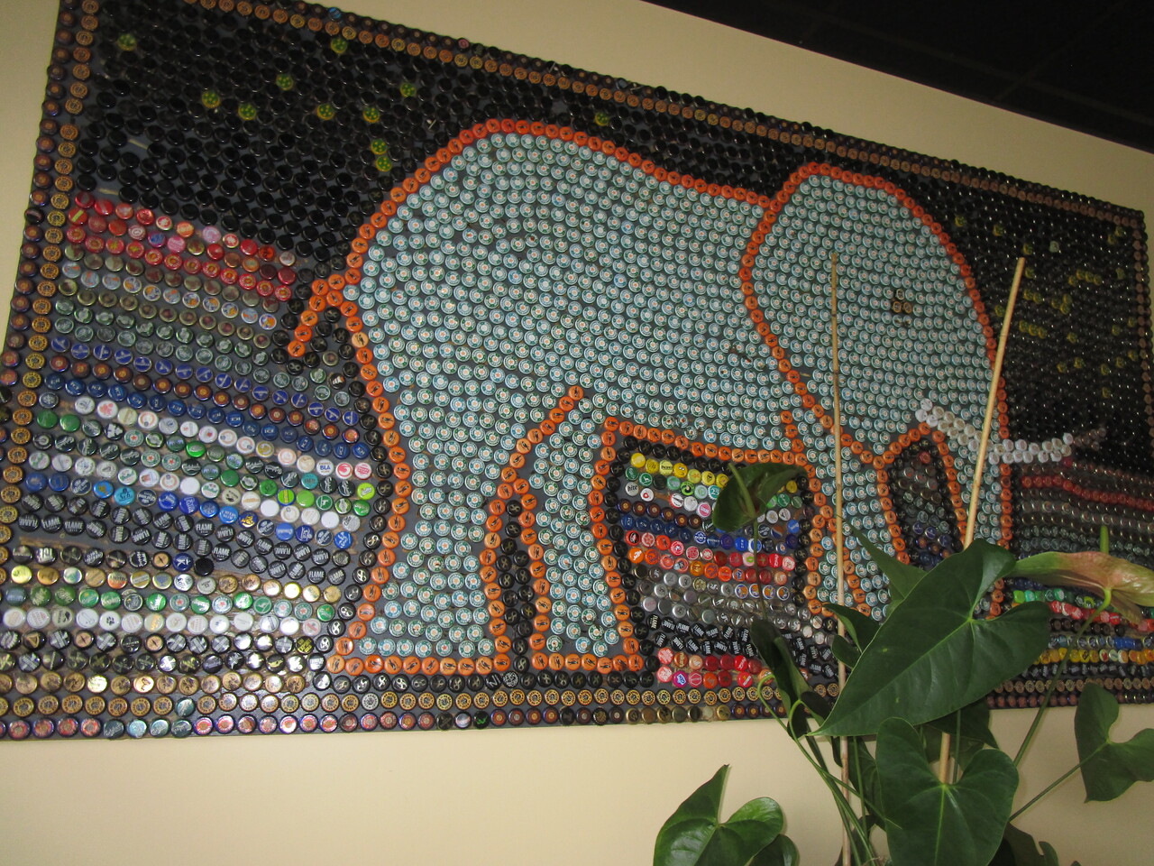 Picton-58-town--bottlecap-elephant-in-restaurant.JPG