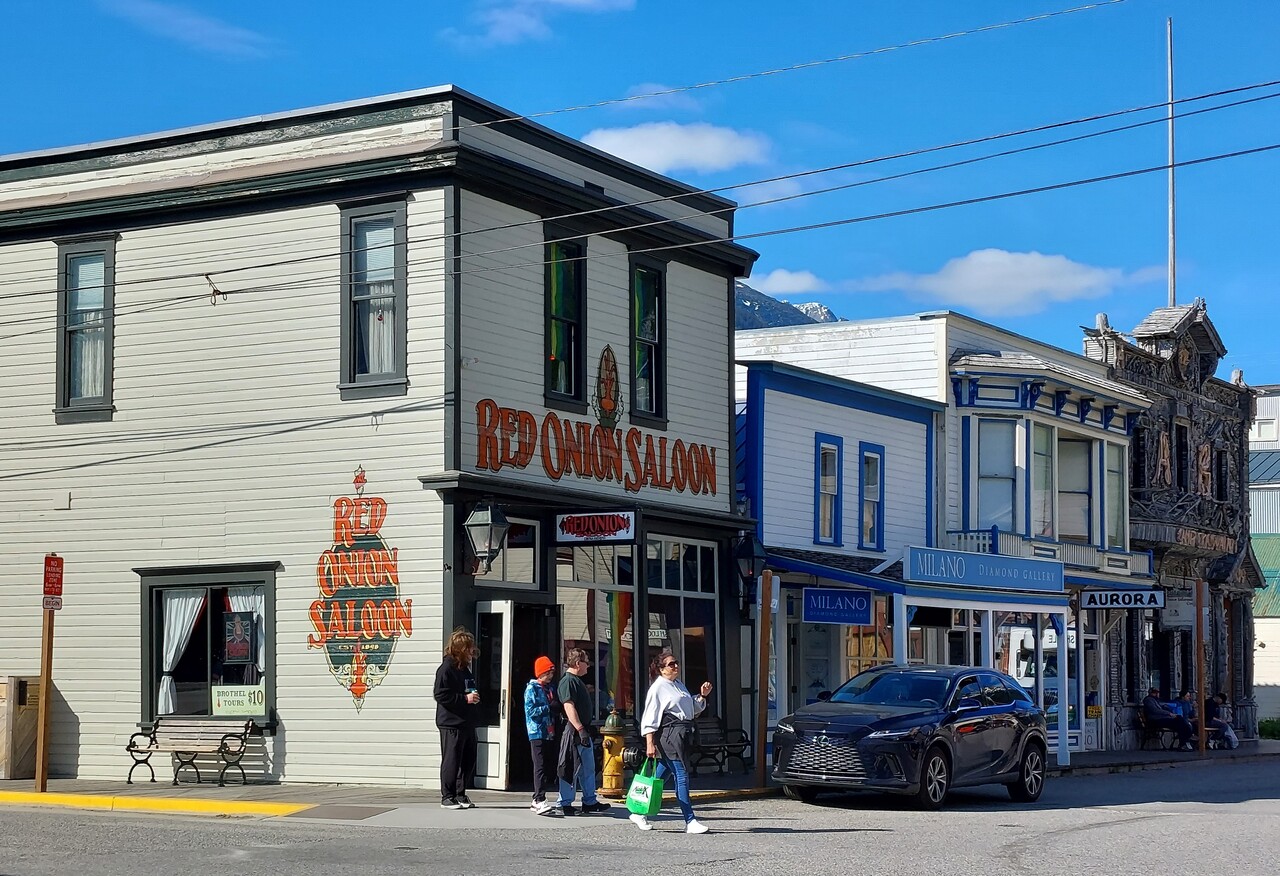 Skagway-6-Red-Onion-Saloon---Brothel.jpg