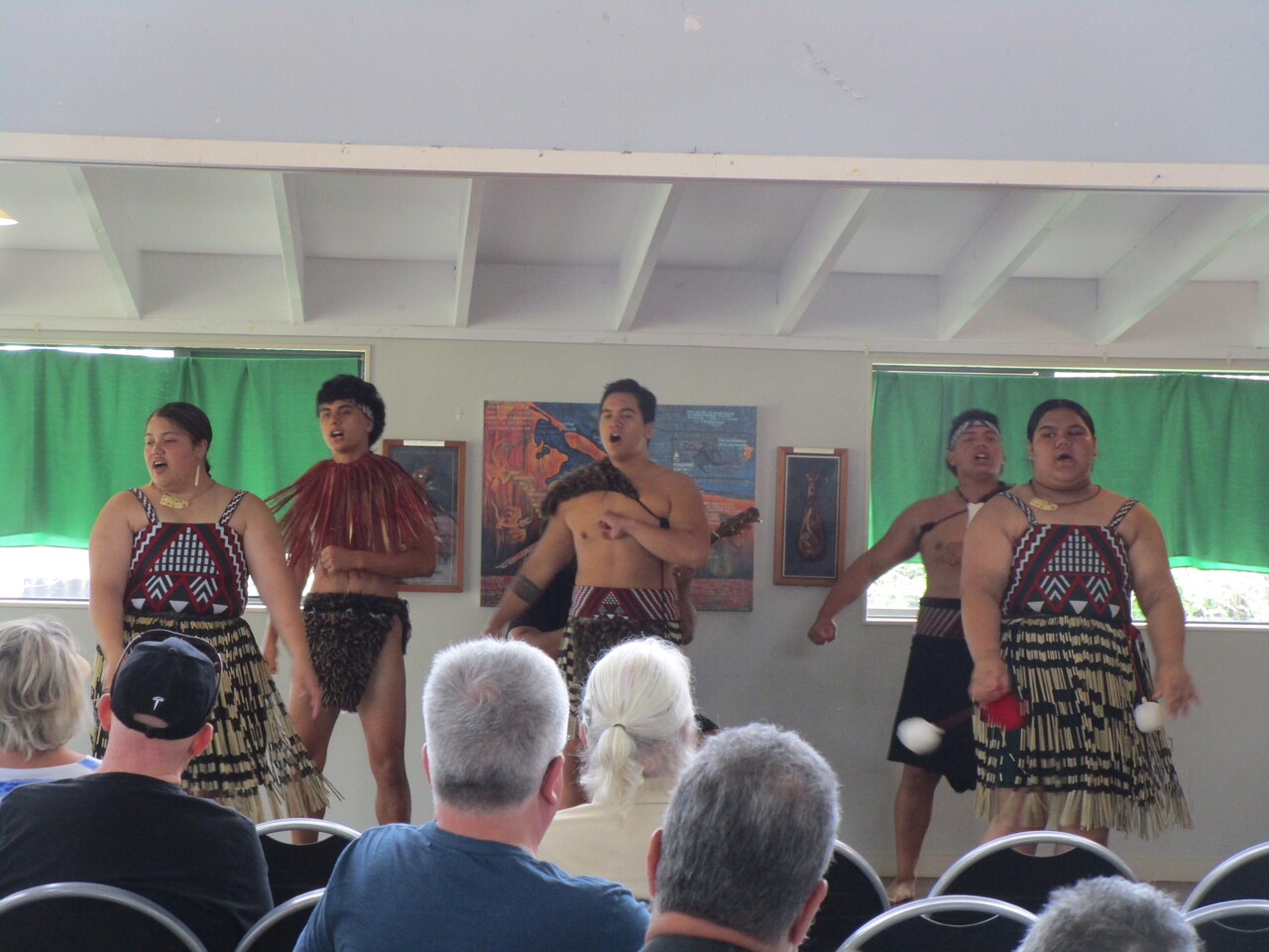 Tauranga-19---Maori-dancers.JPG