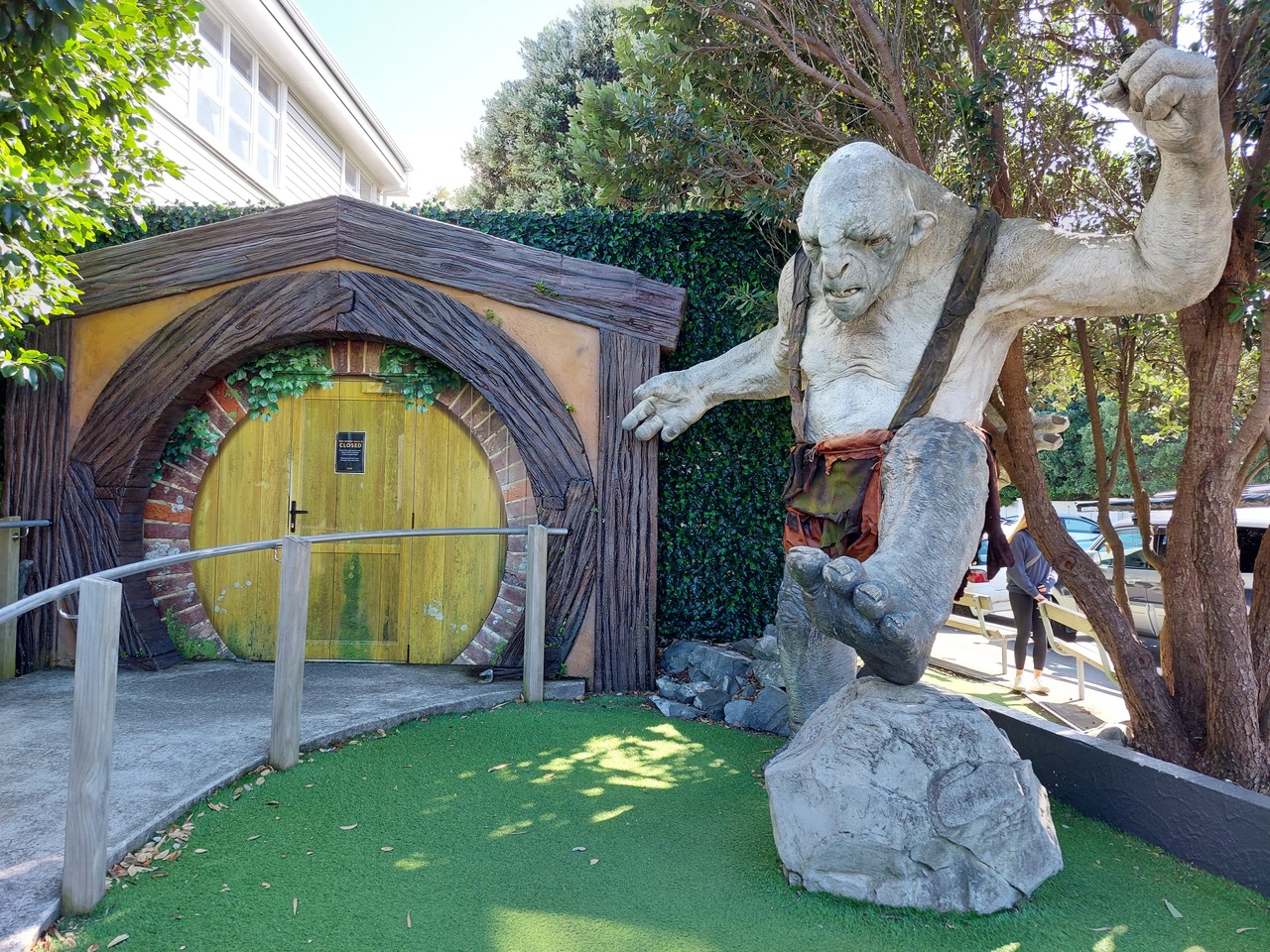 Weta-Cave-1-Outside.jpg